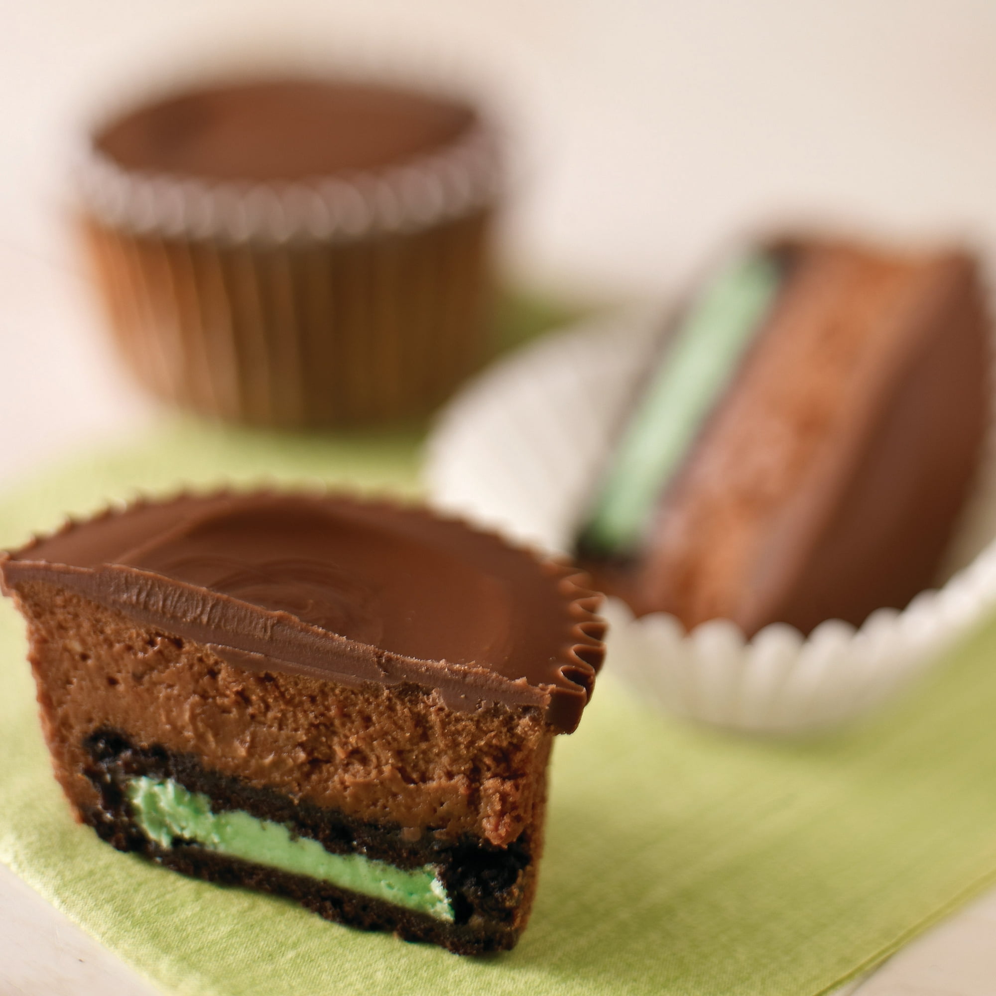 OREO Gluten Free Mint Creme Chocolate Sandwich Cookies, Gluten Free Cookies, 12.47 Oz