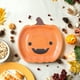 thumbnail image 1 of Platos Desechables de Papel con Forma de Calabaza para Fiestas de Halloween, 18 Cm (7 Pulgadas), Paquete de 10 Unidades., 1 of 7