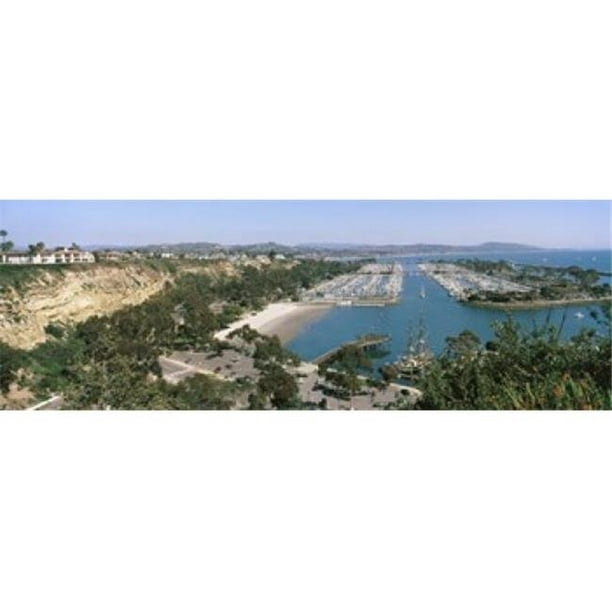 Panoramic Images PPI125080L Haute Vue d'Angle d'Un Port Dana Point Port Dana Point Orange Comté Californie USA Affiche Imprimée par Panoramic Images - 36 x 12