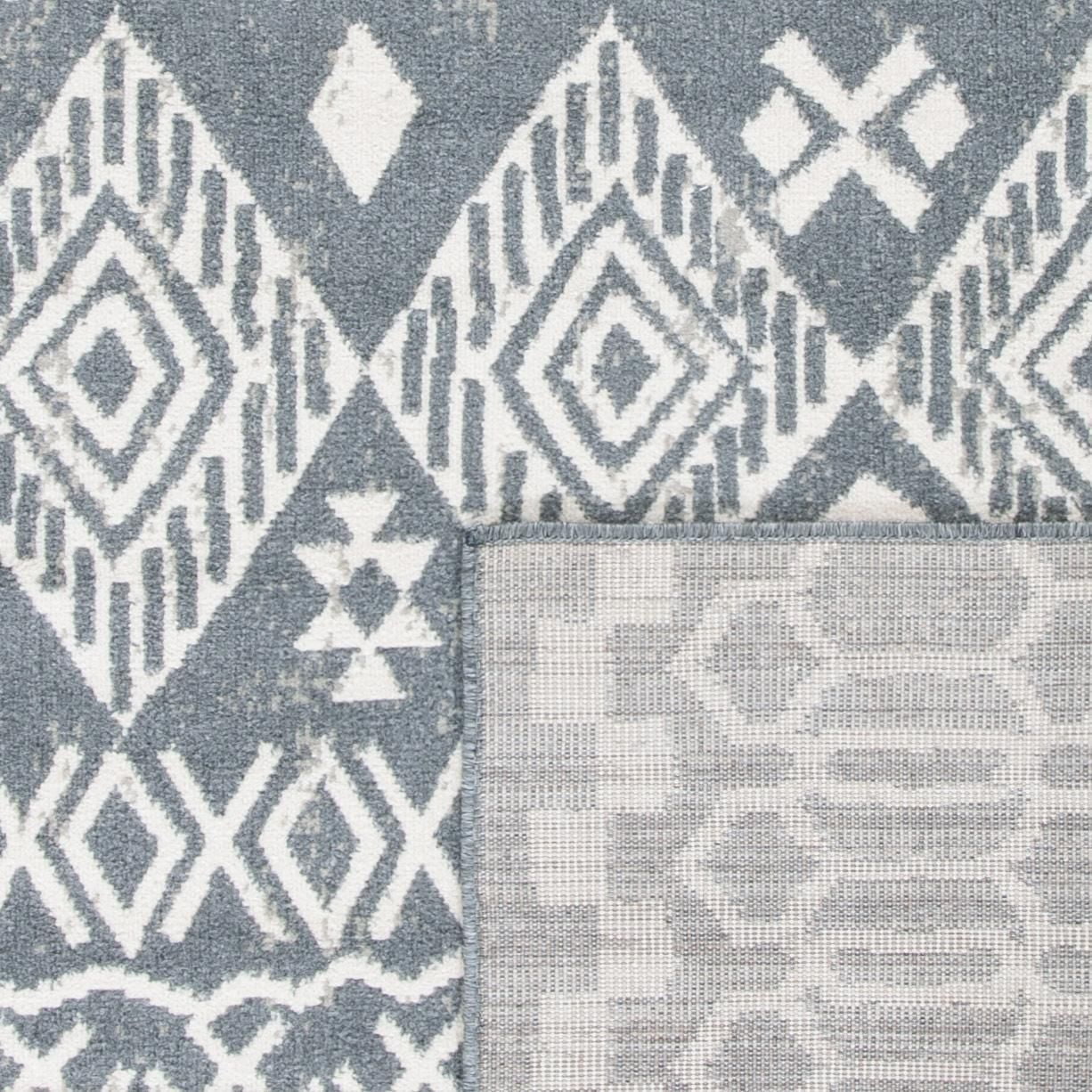 Safavieh Pyramid Henrietta Geometric Area Rug