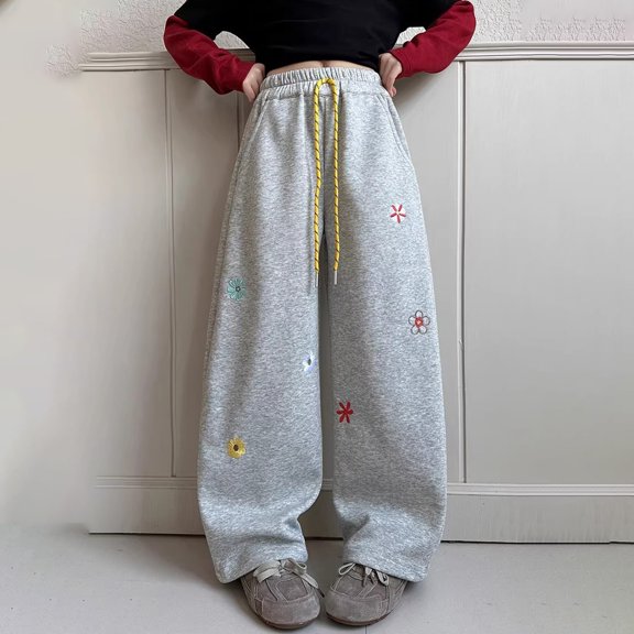 UACY Girls Floral Print Sweatpants Fall Casual Cute Soft Fleece Wide Leg Joggers Teen Fashion Baggy Straight Track Pants