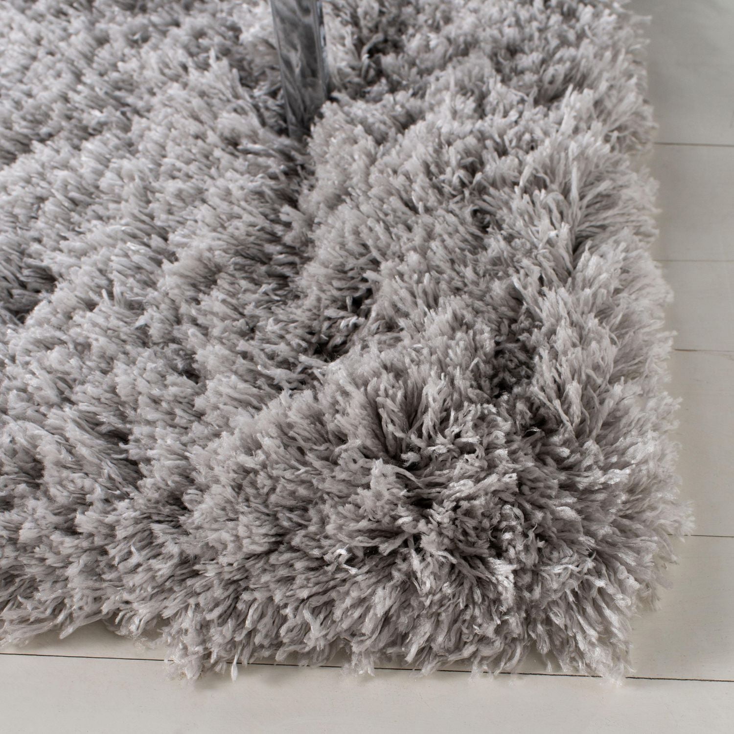 SAFAVIEH Polar Abbot Solid Extreme Plush Shag Area Rug