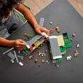 thumbnail image 2 of LEGO Minecraft La grange rouge 21187 Ensemble de construction (799 pièces), 2 of 6