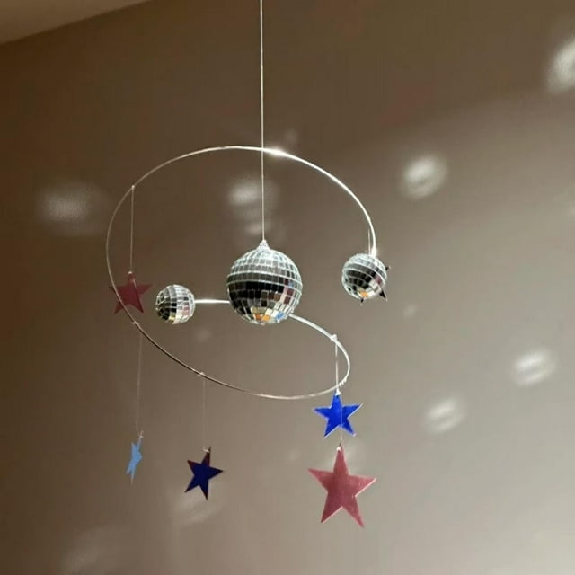 Decoración del Camillón de Viento con Bola de Espejo | Adorno colgante para jardín y ventana con colgantes | Arcoíris de luz reflectante | Decoración DIY para interiores brillantes | Don único