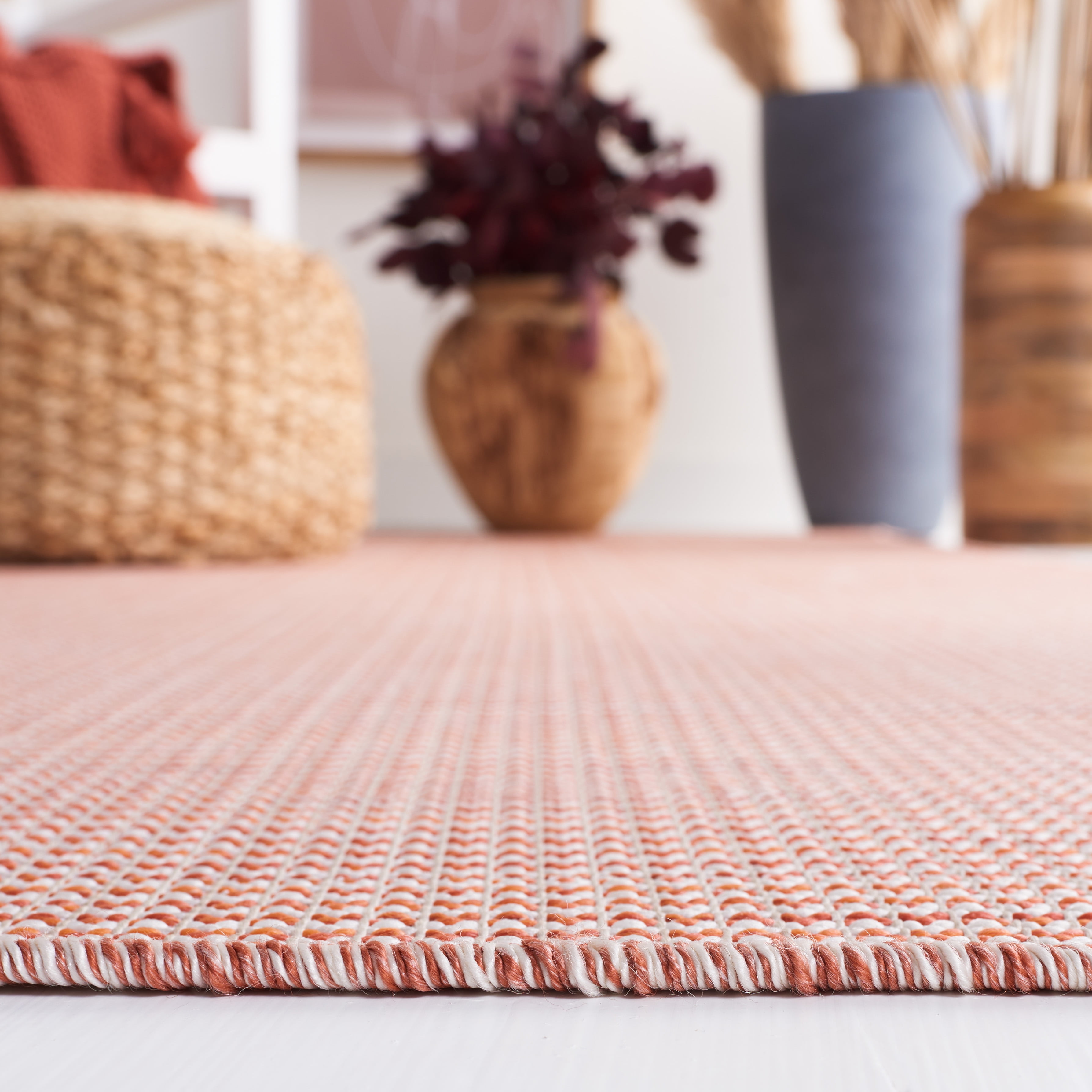 SAFAVIEH Martha Stewart Hampton Solid Indoor/Outdoor Area Rug, Beige/Terracotta, 6'5" x 9'6"