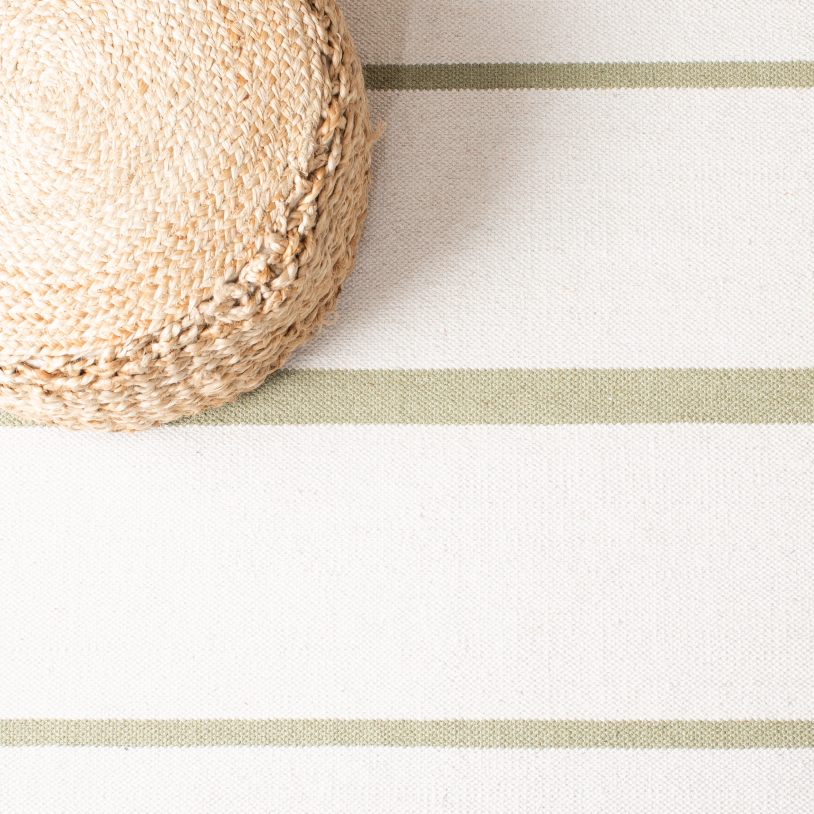 SAFAVIEH Montauk Oswald Geometric Striped Cotton Area Rug, Ivory/Light Green, 3' x 5'