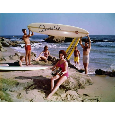 

Annette Funicello - Guitar Photo Print (10 x 8)