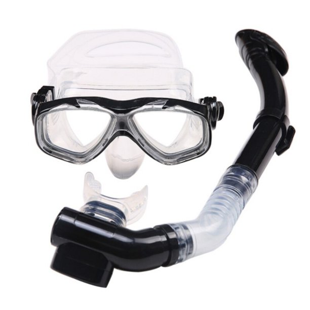 New Snorkeling Goggle Underwater Mask Breathing Tube Liquid Silicone PC