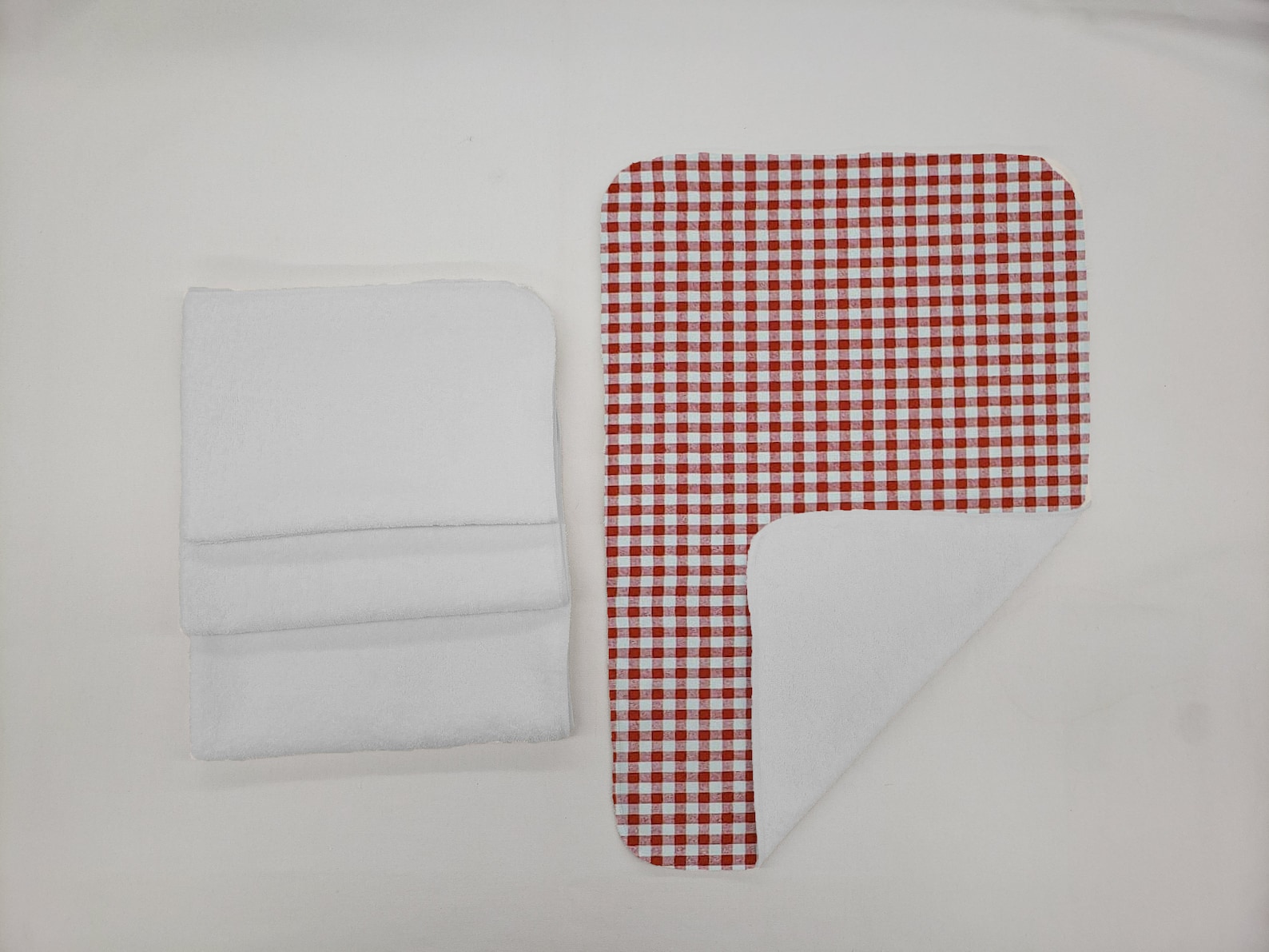 Red & White Checked Gingham Hand Towels (Set of 4) (Towel Color White
