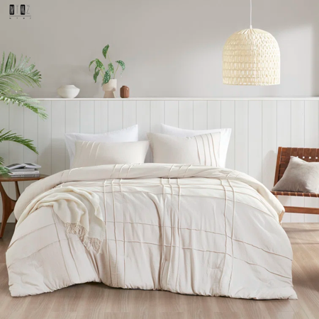 Twin/Twin XL Comforter Set - Dorm Bedding Essentials: 2-Piece Farmhouse Embroidery Bed Set with Soft Jacquard Tufted Comforter for College Students