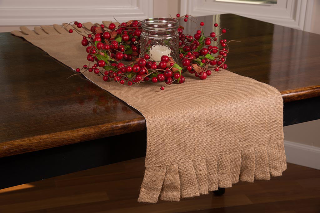 Labrador Puppy Dog Looking at The Sky On Grass Table Runner Table Runners Tables Supplies for Family Dinner Parties Farmhouse Thanksgiving Christmas & Gathering
