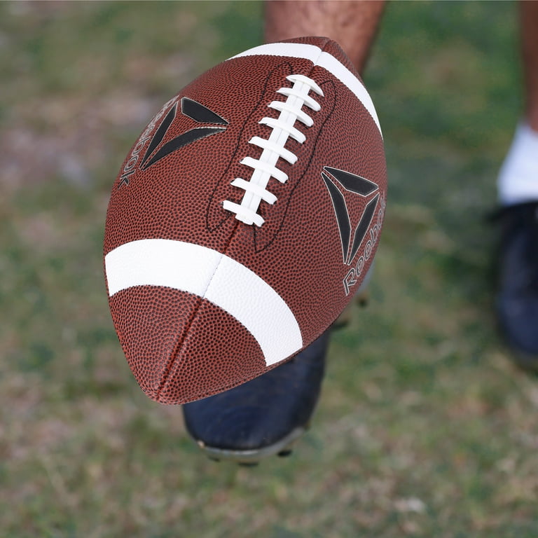 【リーボック 】フットボール ゲーム 大きいサイズ サイズ56(3XL) Reebok Official Size Football with Inflatable Pump - Durable