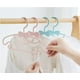 thumbnail image 3 of Paquete de 20 perchas para ropa de niños, perchero de plástico para ropa de bebé, perchero sin costuras para niños, percha de ropa multifuncional para el hogar, perchero para pantalones JAMW Sencillez, 3 of 5
