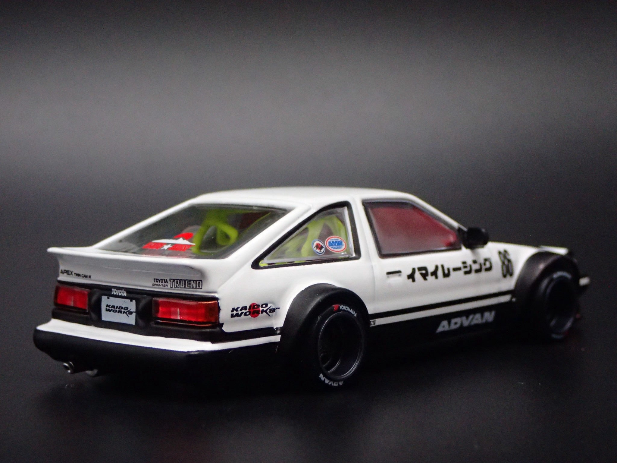 Open Box 1983-1987 TOYOTA AE86 SPRINTER TRUENO KAIDO HOUSE 1/64 SCALE DIECAST MODEL CAR