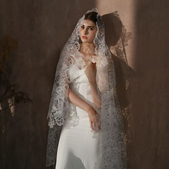 White Hollow-Out Lace Long Bridal Veil - Heavy Craftsmanship