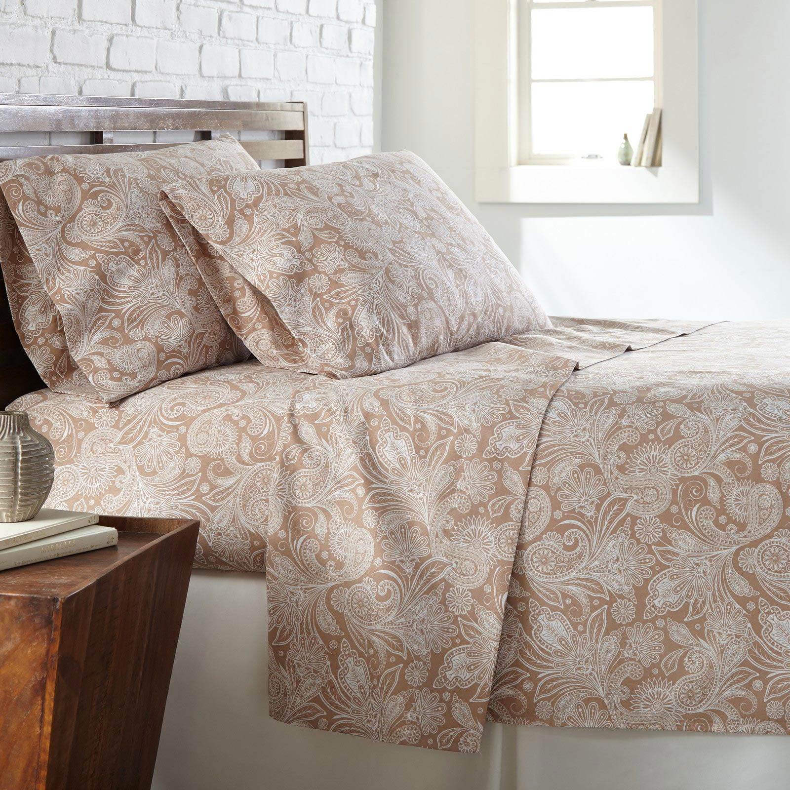Perfect Paisley Printed Sheet Set by SouthShore Fine Linens
