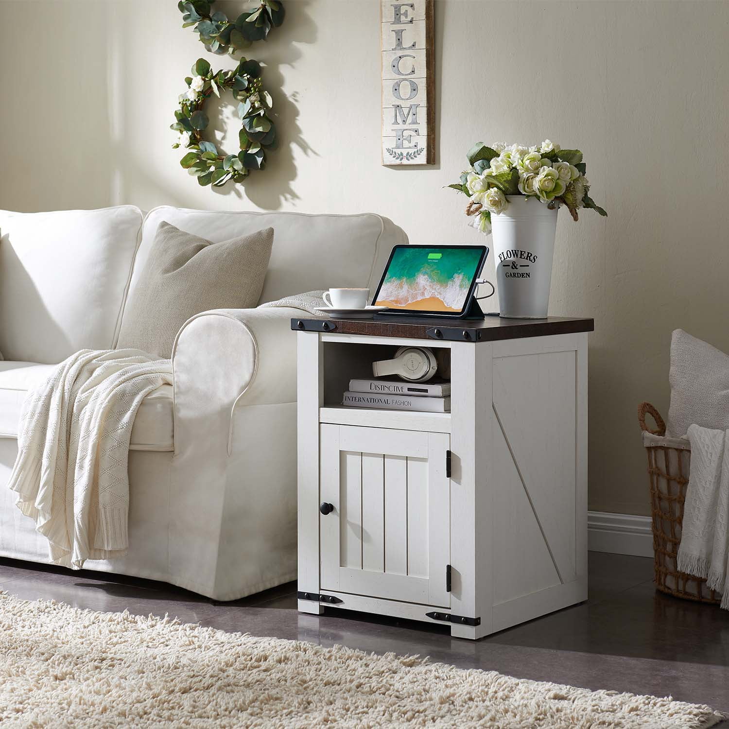 SinCiDo 20" Farmhouse End Table w/Barn Door, Wood Bedside Table, Nightstand with Charging Station