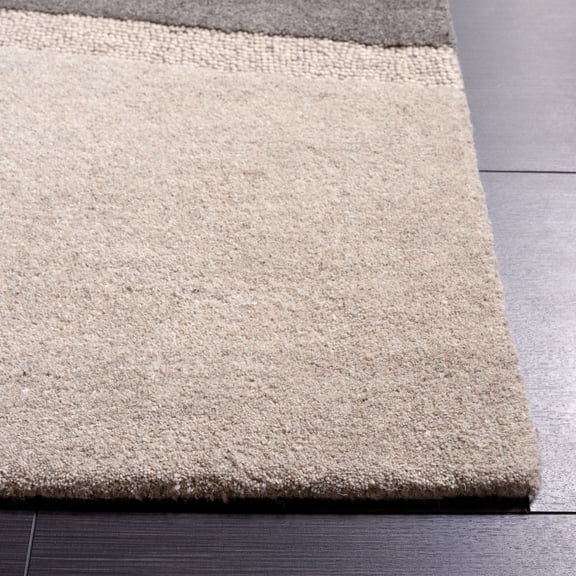 Safavieh  Handmade Fifth Avenue Guylene Mid-Century Modern New Zealand Wool Rug 2'3" x 8' Runner - Grey/Charcoal
