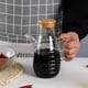 thumbnail image 5 of FELTECHELECTR Aceitera de vidrio de borosilicato de 800 ml, a prueba de fugas, para cocina, hogar, con escala, apta para aceite, vinagre líquido., 5 of 7