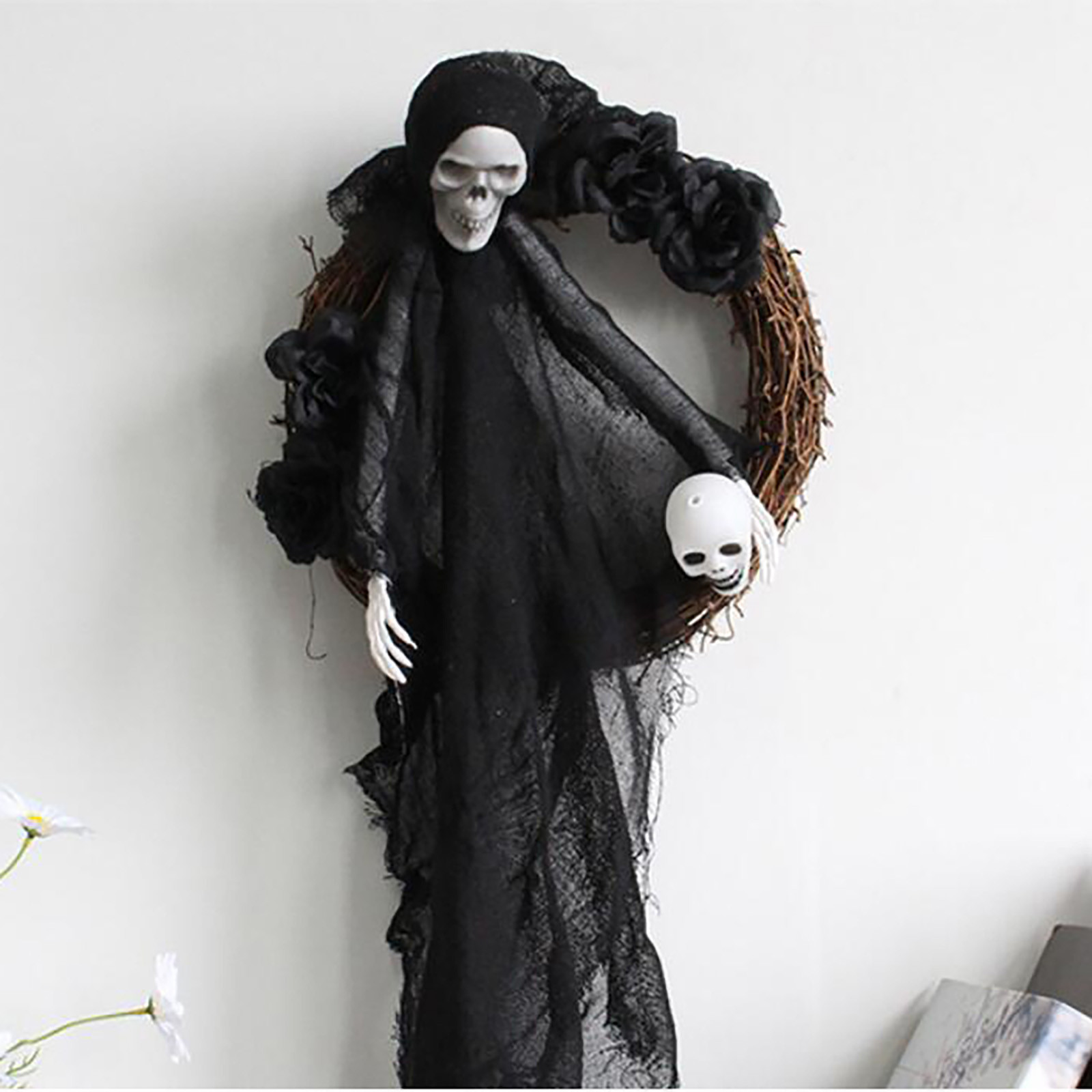 Haunted Gate Roses Sasaquoy A Wreath Of Horror Roses Hanging On The White Ghost Gate ...