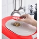 thumbnail image 2 of Cubo dispensador de arroz Caja a prueba de insectos Grano de plástico Comida para el hogar Frutas Snacks Contenedor de almacenamiento Taza medidora Rojo 10 kg Monstrate HA009033-04B, 2 of 6