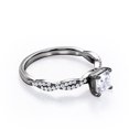 thumbnail image 3 of JeenMata Anillo de Compromiso de 4 Puntas con Diamantes de Talla Princesa con Detalles Pavé en Oro Negro de 10 K, 3 of 6