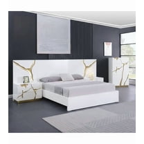 Luxury 4-Piece Modern Bedroom Set, California King Platform Be, 2x Nightstand and Chest, High Gloss Finish, White/Gold