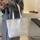 thumbnail image 5 of Bolsa acolchado de algodón PU para mujer con asa superior de color sólido con entramado (blanco) Likrtyny  Para Estrenar, 5 of 9