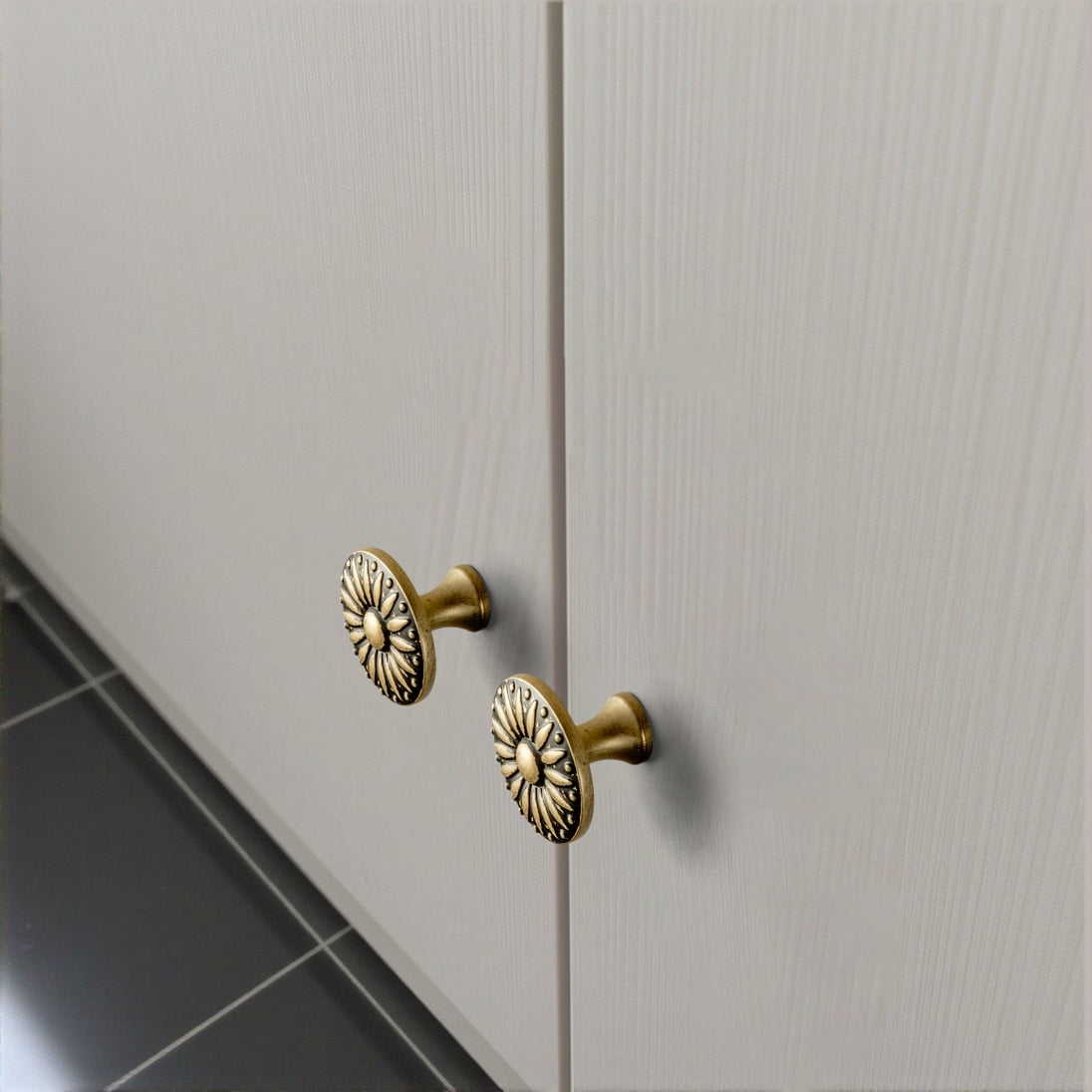 Goo-Ki Black-Yellow Vintage Cabinet Drawer Knobs, Vintage Floral Medallion Design, Zinc Alloy Cabinet Handles for Dresser,Wardrobe,Cupboard, 6 Pack