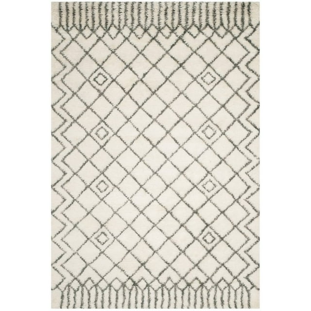 Safavieh Casablanca Shag 5' X 8' Hand Tufted Rug in Ivory and Gray