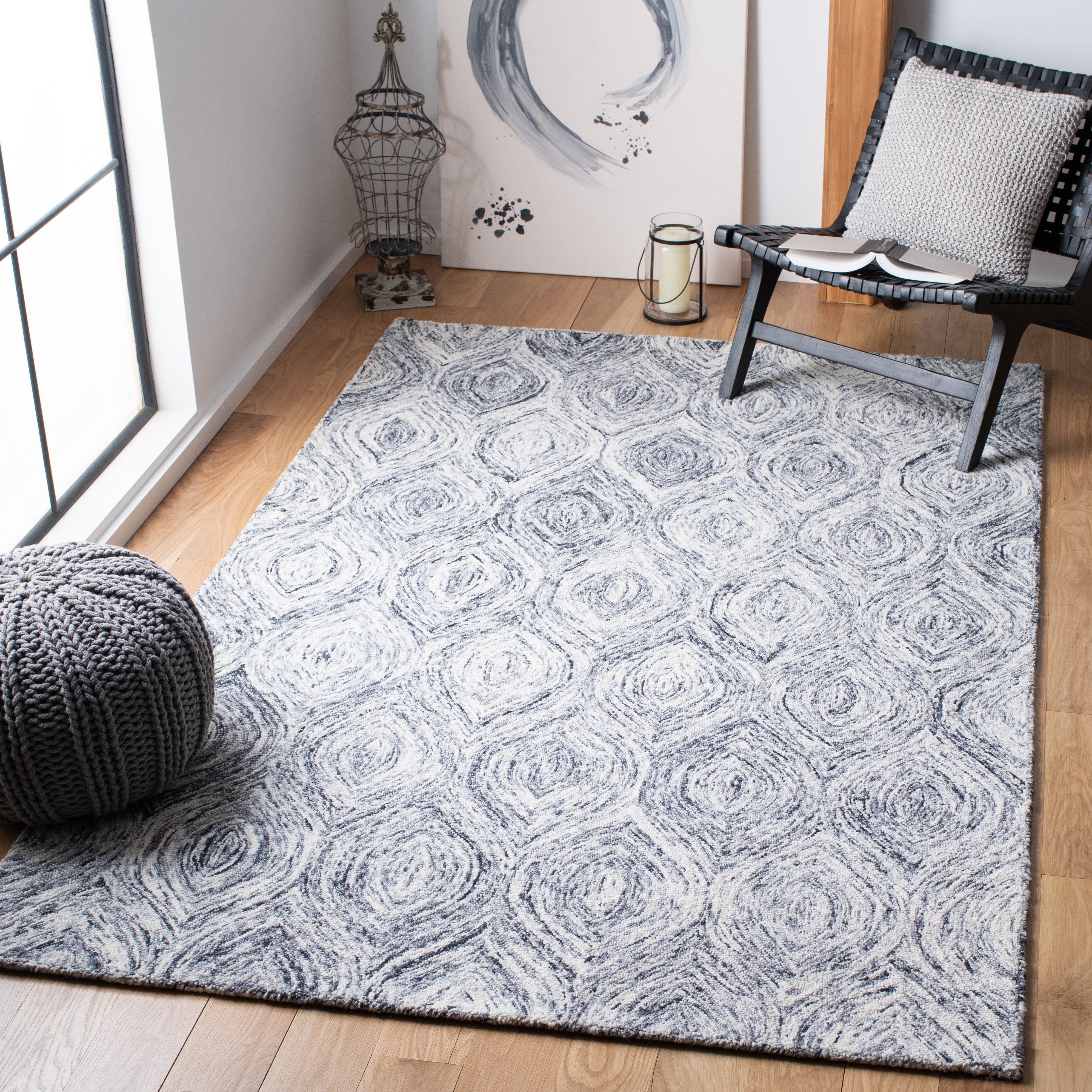 SAFAVIEH Ikat Kim Geometric Wool Area Rug, Silver/Grey, 6' x 9'