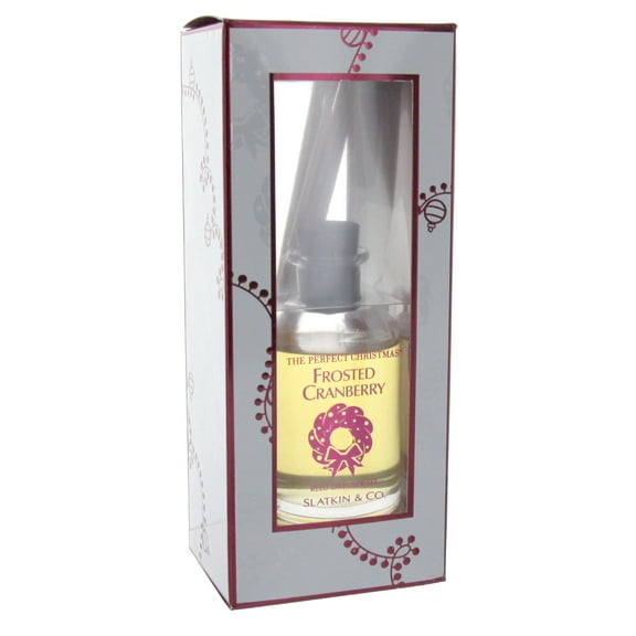 Slatkin & Co. Perfect Christmas Frosted Cranberry Reed Diffuser Set