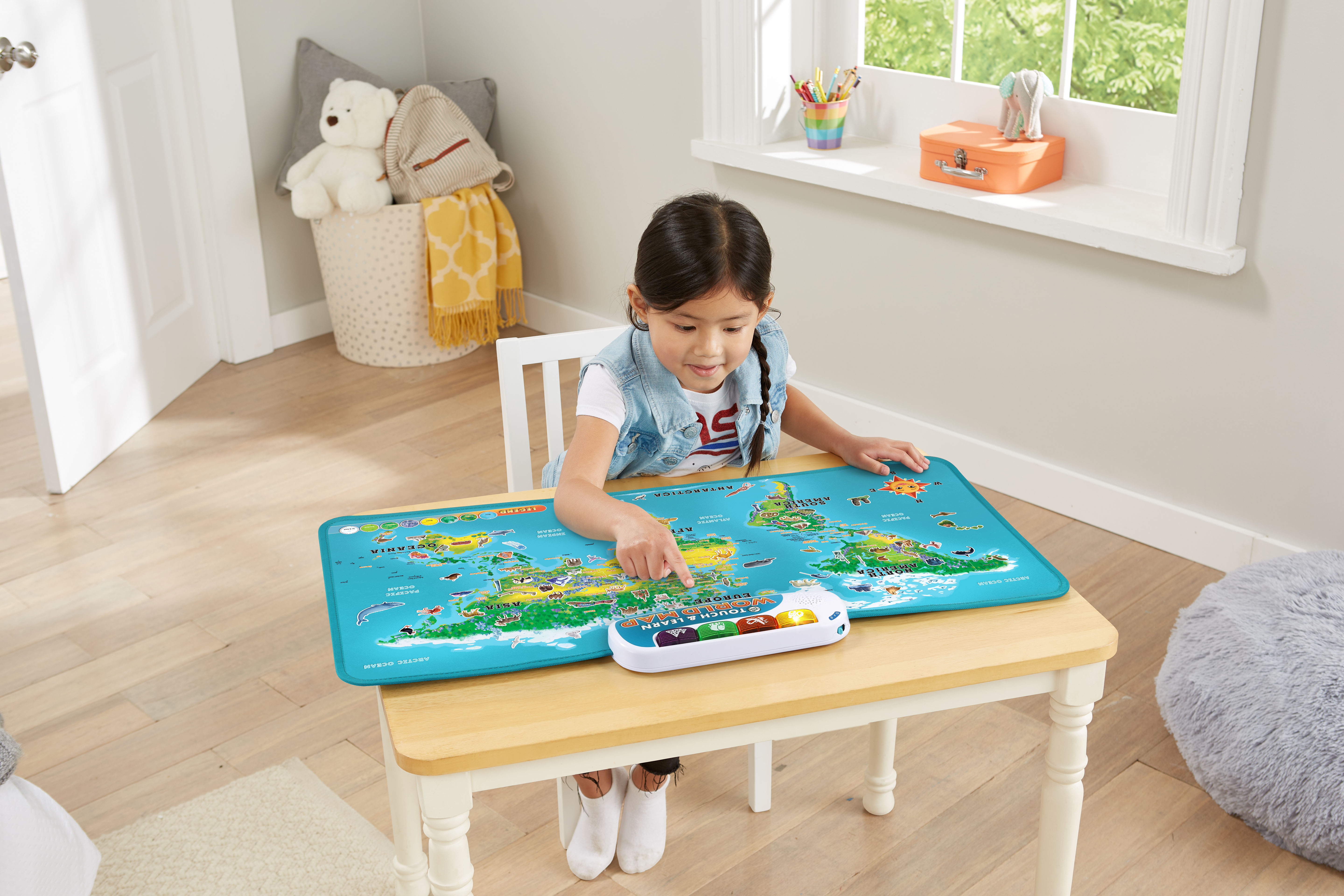 LeapFrog Touch & Learn World Map Interactive Wall Map for Kids, Teaches ...