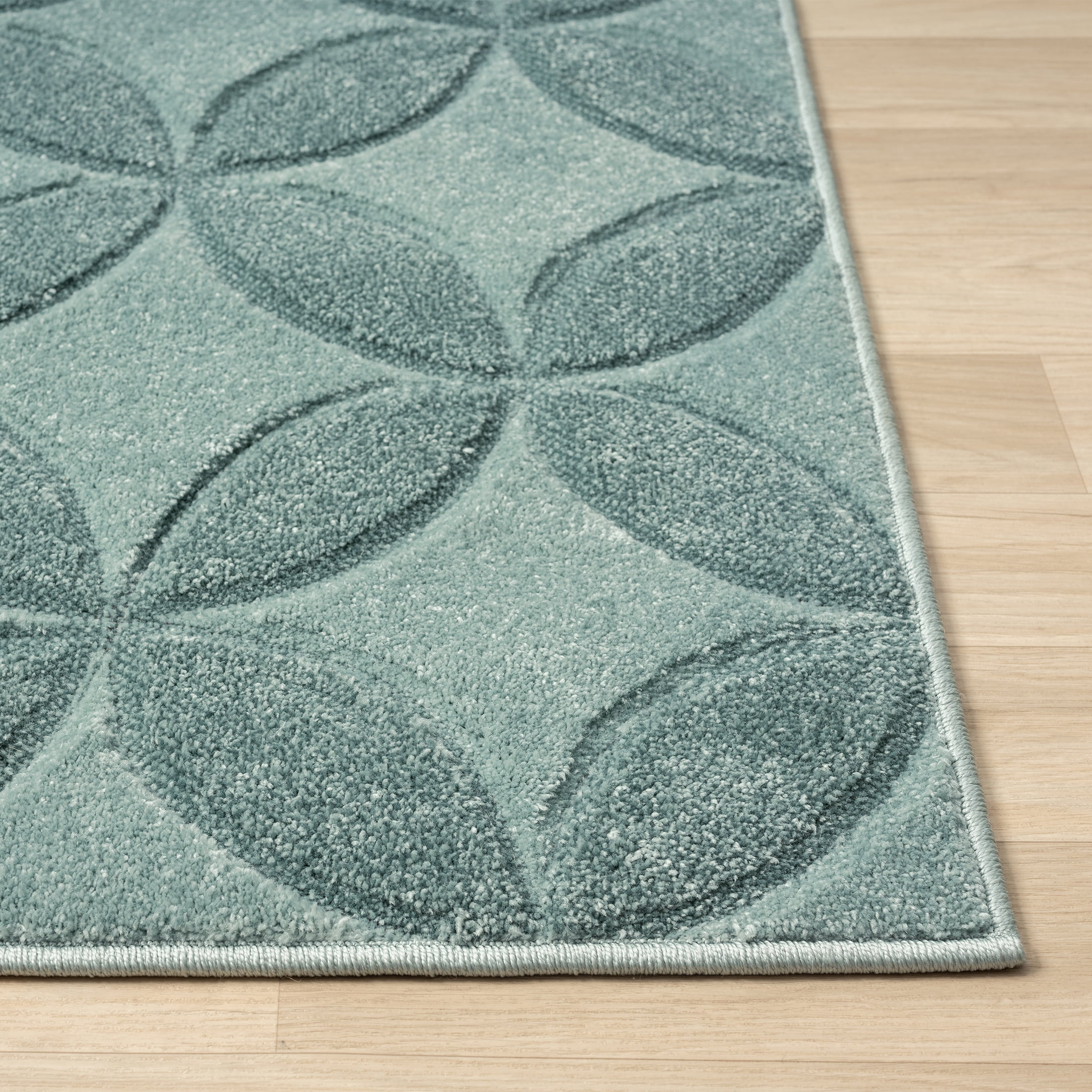 Better Homes & Gardens Carved Geo Indoor Accent Rug, Aqua Petals, 30" x 46"