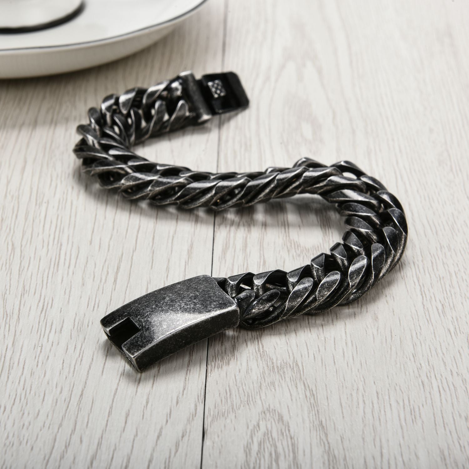 Metaljc Stainless Steel Retro Bracelet for Men, Punk Trend Cool Gift Decorations