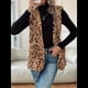 thumbnail image 5 of Chaleco Informal de Felpa de Doble Cara con Estampado de Leopardo, Capucha y Bolsillos para Mujer, Sin Hebillas, para Otoño e Invierno. Marrón Oscuro XL, 5 of 9