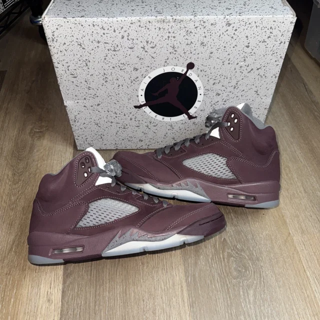 A i r-Jor-dan 5 Retro "BURGUNDY" 2023 - Size 8.5 - dz4131 600 (12273-102)