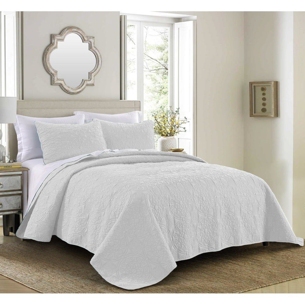 Quilt Set Full/Queen Size White Oversized Bedspread Soft Microfiber