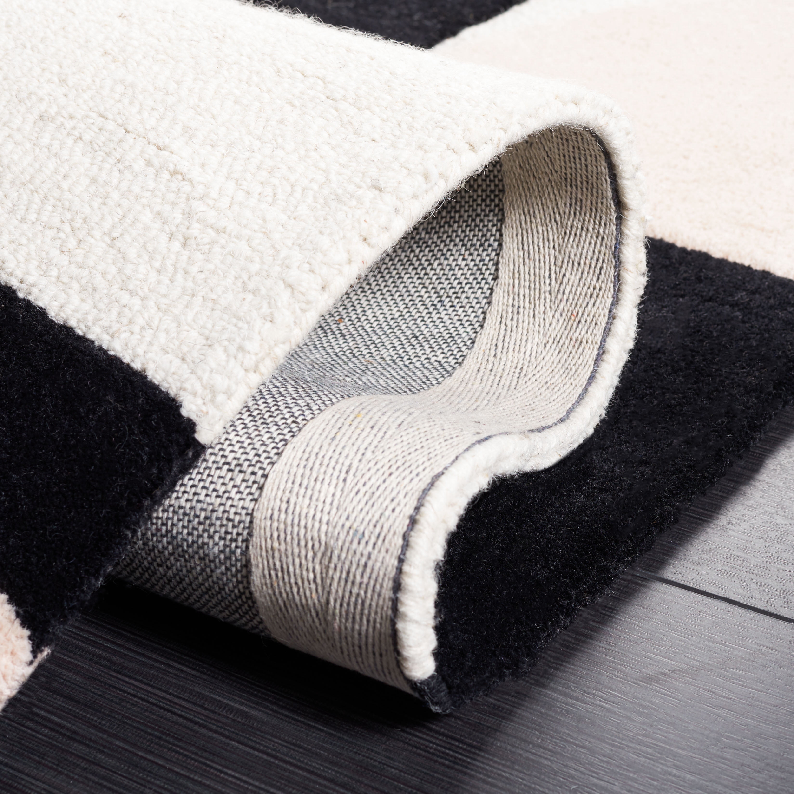 SAFAVIEH Rodeo Drive Darien Abstract Area Rug, Blush/Black, 6' x 6' Round