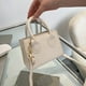 thumbnail image 4 of Niche Bolso Cuadrado Pequeño Bolso Pequeño Primavera Y Verano para Mujer 2022 Nuevo Bolso Mujer Bolso Bandolera Un Hombro Bolso para 8666 (blanco), 4 of 9