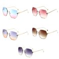 thumbnail image 4 of Gafas de sol de metal para mujer Vintage: Gafas de sol de conducción clásicas Gafas de sol de media montura, 4 of 4
