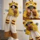 thumbnail image 2 of Pijama cálido con capucha de peluche y dibujos animados Kawaii TQEHS con bolsillo de abeja para mujer, 2 of 6