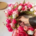 thumbnail image 4 of Corona de San Valentín J'FLORU de 56 cm, decoración romántica, 4 of 5