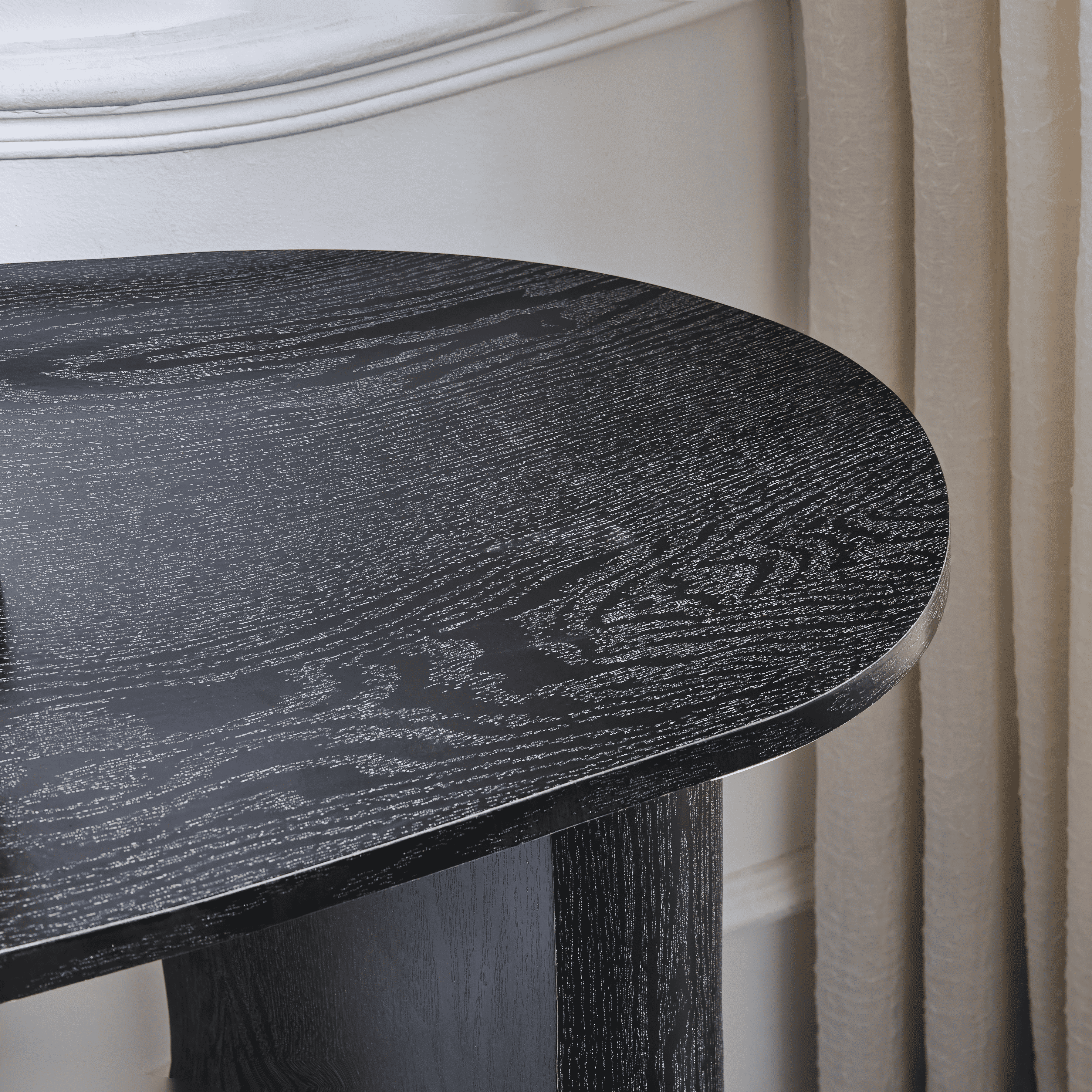 Alvantor Console Table with Curved Matte Black Wood Grain for Entryway, 55" x 15.8"
