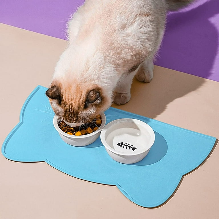 AVERYDAY 32x24 Silicone Dog Water Bowl Mat Fits Multi Cat Feeding