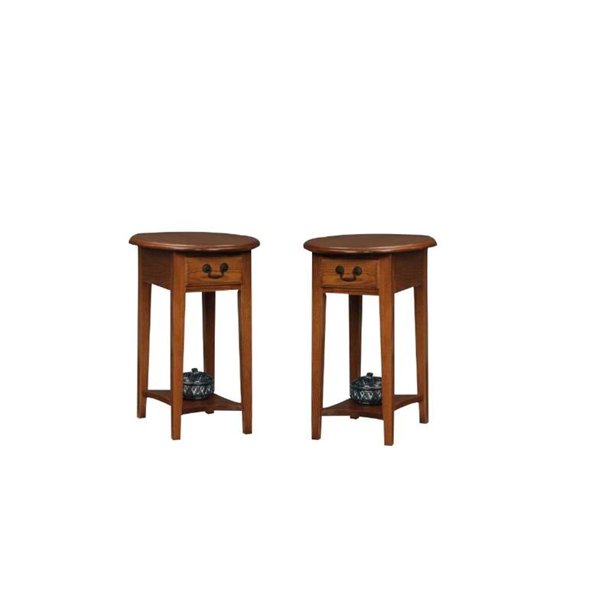 Set of 2 End Table in Medium Oak