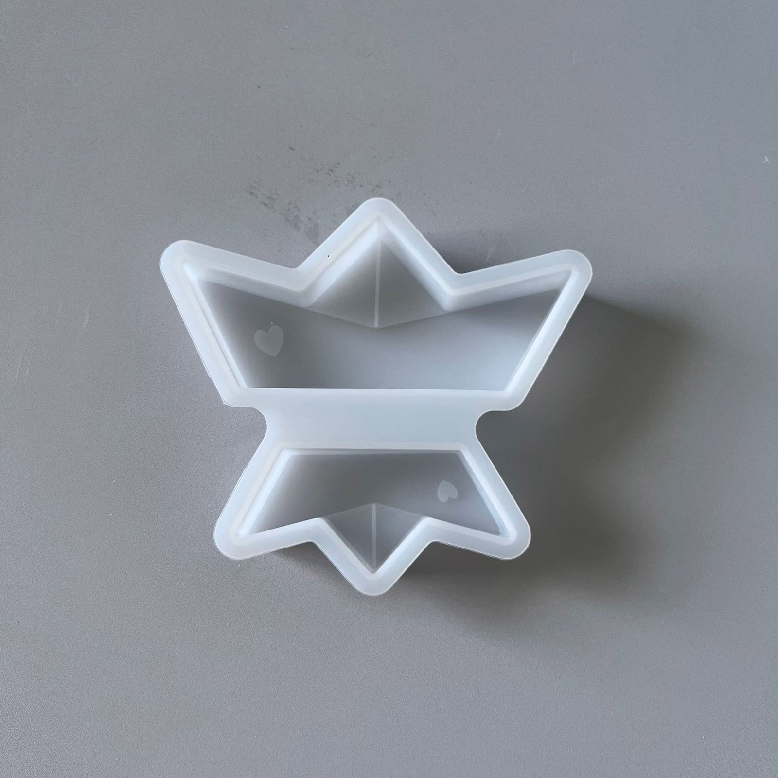 Flexible Silicone Striped Round Tray Casting Trays for Crafts Featuring Decorative Grooves Epoxy Resin Concrete Mold