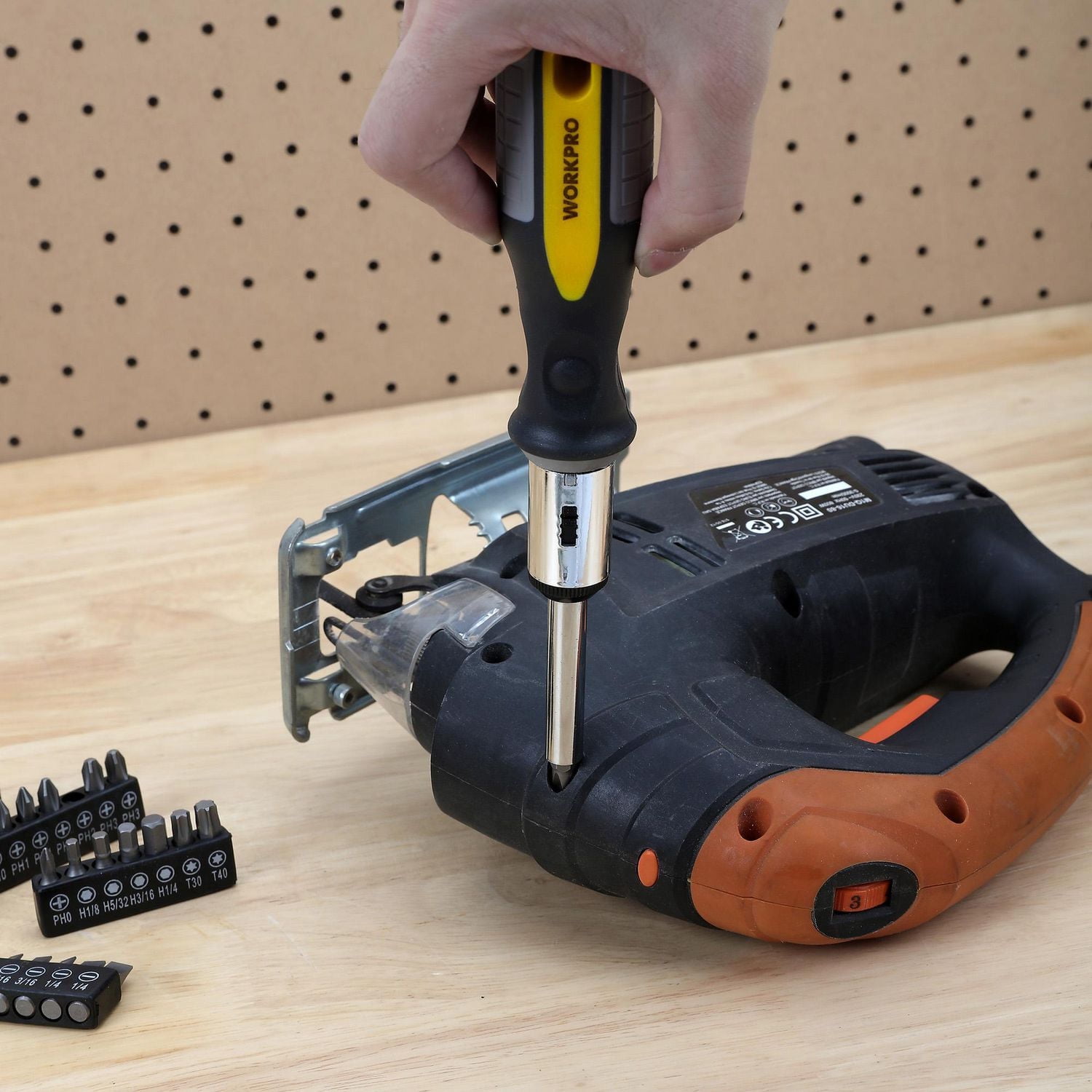 WorkPro Jeu de tournevis a cliquet - 64 Pièces Poignée TPR antidérapante