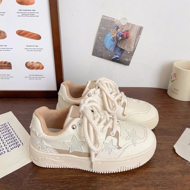 Zapatos deportivos blancos de suela gruesa para mujer, zapatos de aumento de altura de verano, zapatillas casuales populares para todo tipo de combinaciones de primavera y otoño para mujer, moda