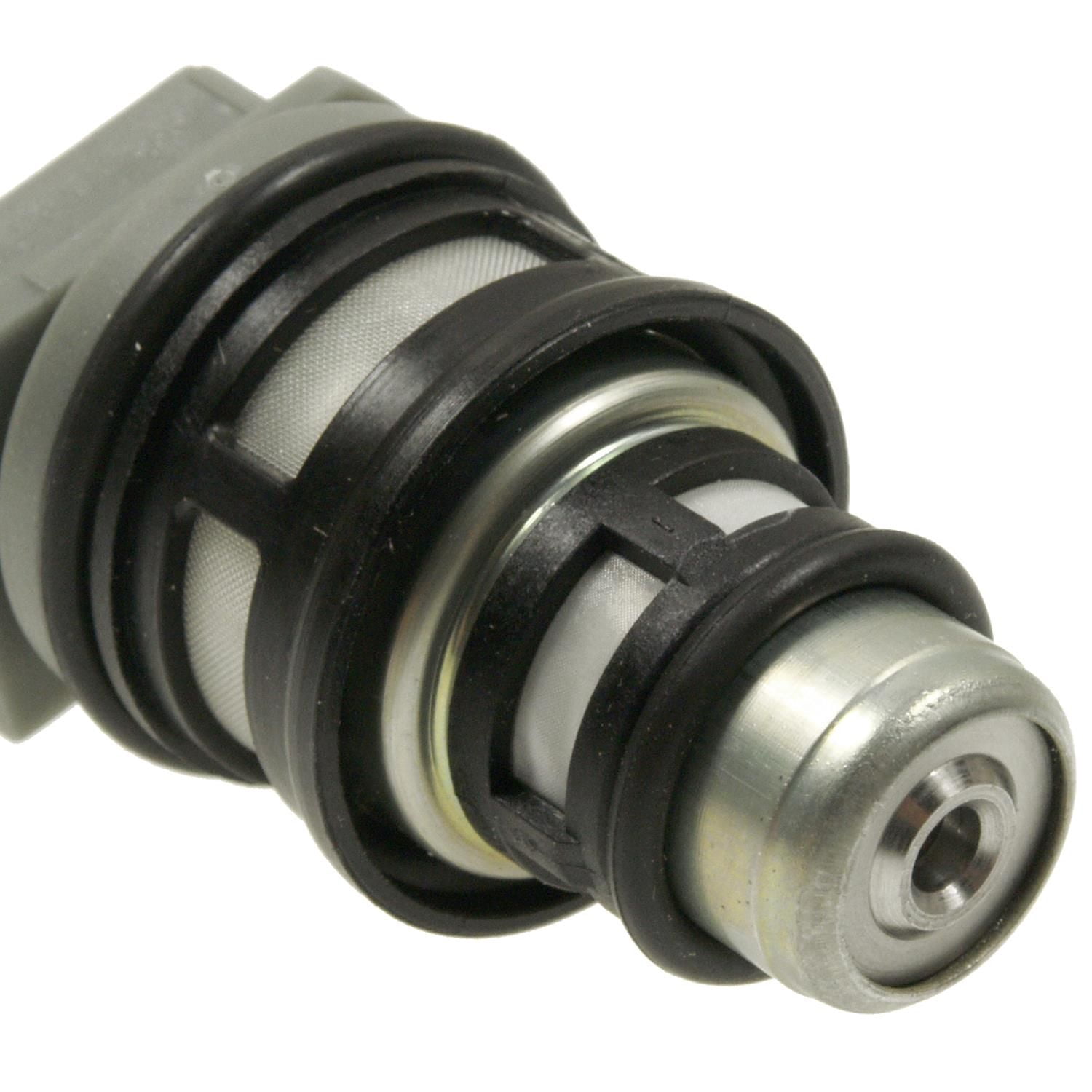 Standard Motor Products FJ100 Fuel Injector Fits select: 1994-1997 CHEVROLET S TRUCK, 1992-1997 CHEVROLET CAVALIER